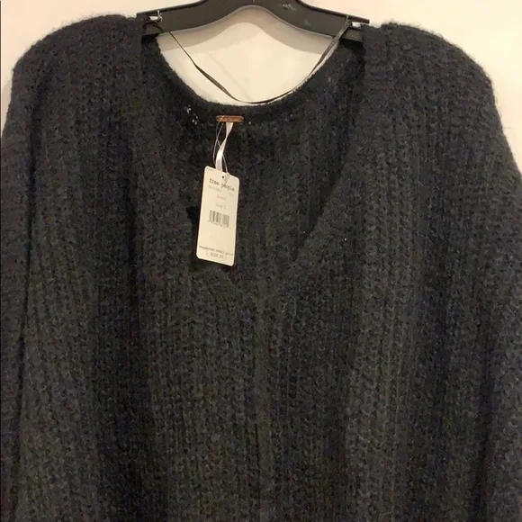 NWT Free People Moonbeam V-Neck Alpaca Sweater - Picture 3 of 7